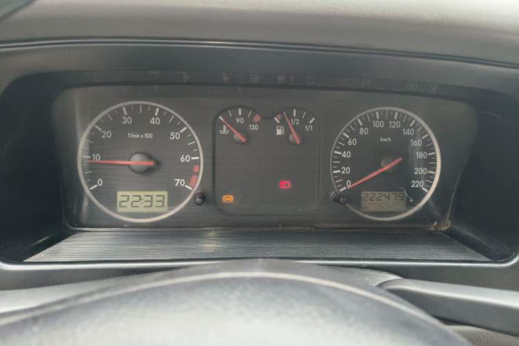 Used Volkswagen Santana Vista 2006 1.8L Manual Base Model Instrument Cluster