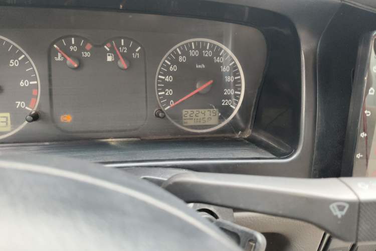 Used Volkswagen Santana Vista 2006 1.8L Manual Base Model Odometer Close Up