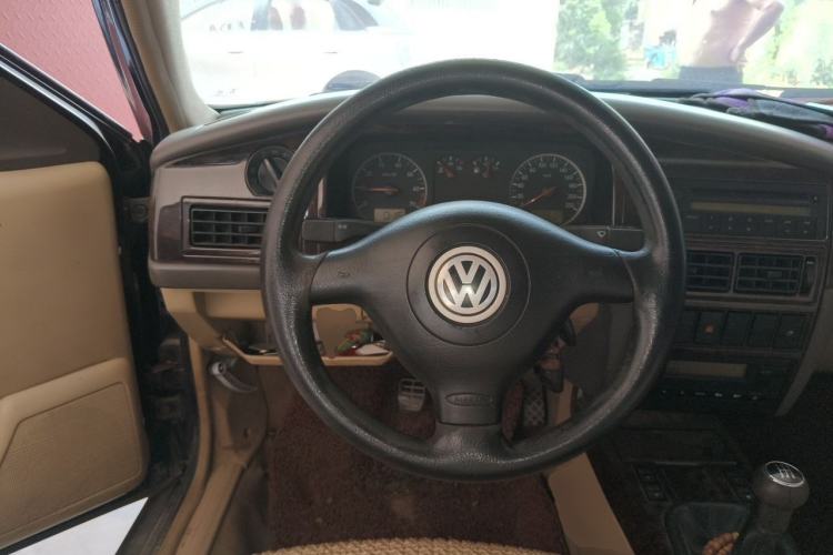 Used Volkswagen Santana Vista 2006 1.8L Manual Base Model Steering Wheel