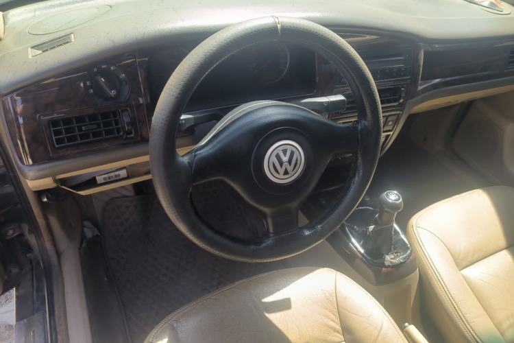 Used Volkswagen Santana Vista 2006 1.8L Manual Base Model Steering Wheel