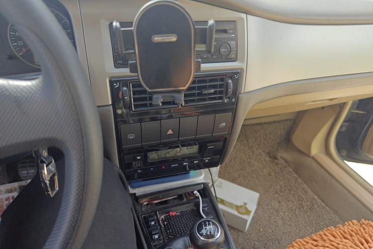 Used Volkswagen Santana Vista 2008 1.8L Manual Comfort Edition Audio And AC Panel