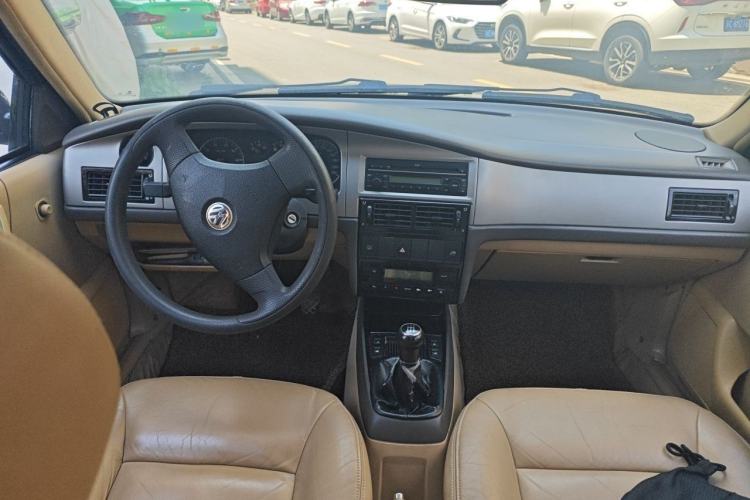 Used Volkswagen Santana Vista 2008 1.8L Manual Comfort Edition Center Console