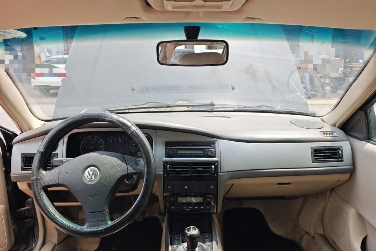 Used Volkswagen Santana Vista 2008 1.8L Manual Comfort Edition Center Console