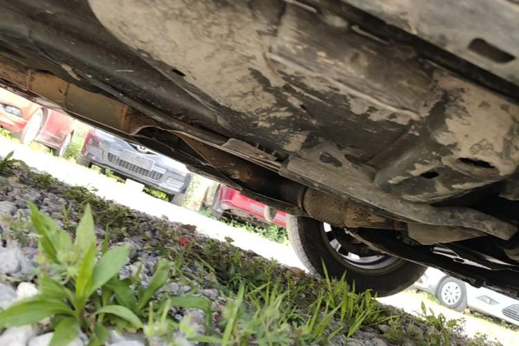 Used Volkswagen Santana Vista 2008 1.8L Manual Sishang Model Chassis Front Right