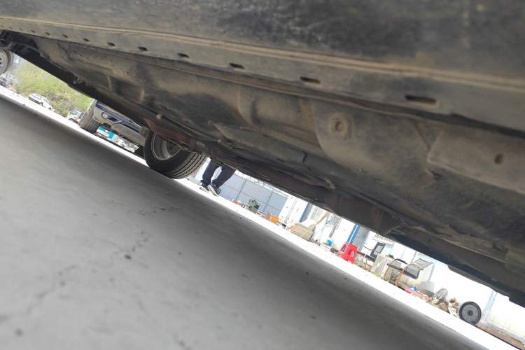 Used Volkswagen Santana Vista 2008 1.8L Manual Sishang Model Chassis Front Right