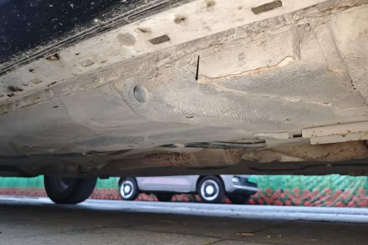 Used Volkswagen Santana Vista 2008 1.8L Manual Sishang Model Chassis Front Right