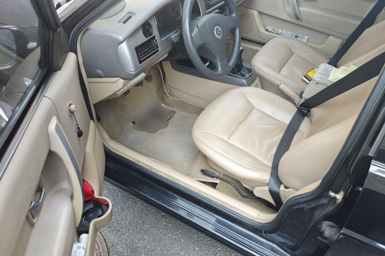 Used Volkswagen Santana Vista 2008 1.8L Manual Comfort Edition Driver Seat