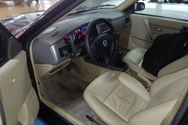 Used Volkswagen Santana Vista 2008 1.8L Manual Comfort Edition Driver Seat