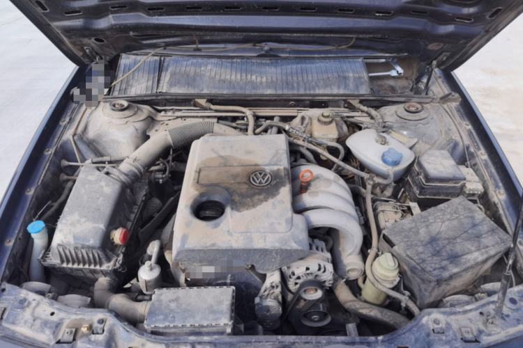 Used Volkswagen Santana Vista 2008 1.8L Manual Comfort Edition Engine Bay