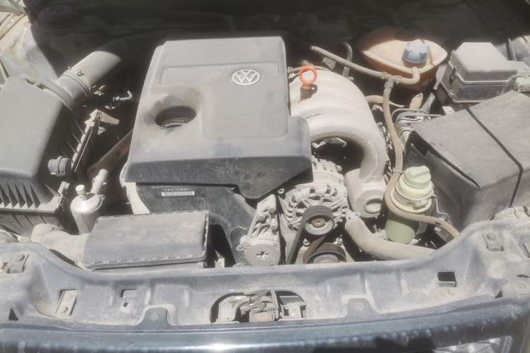 Used Volkswagen Santana Vista 2008 1.8L Manual Comfort Edition Engine Bay