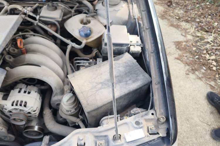 Used Volkswagen Santana Vista 2008 1.8L Manual Sishang Model Engine Bay Left