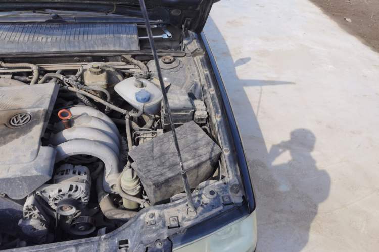 Used Volkswagen Santana Vista 2008 1.8L Manual Comfort Edition Engine Bay Left