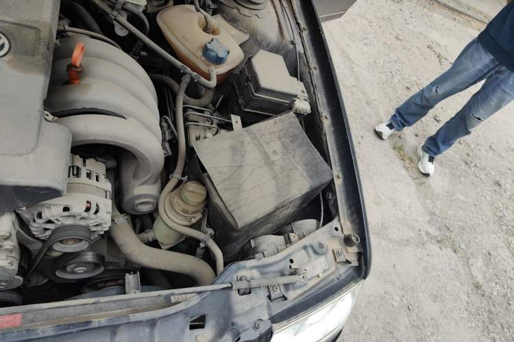 Used Volkswagen Santana Vista 2008 1.8L Manual Sishang Model Engine Bay Left