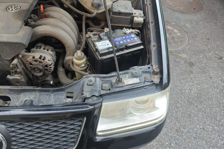 Used Volkswagen Santana Vista 2008 1.8L Manual Comfort Edition Engine Bay Left