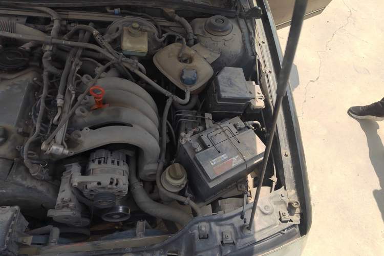 Used Volkswagen Santana Vista 2008 1.8L Manual Sishang Model Engine Bay Left