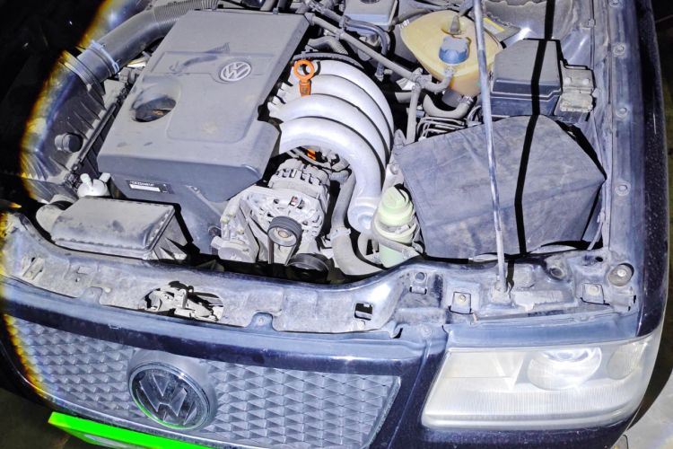 Used Volkswagen Santana Vista 2008 1.8L Manual Sishang Model Engine Bay Left