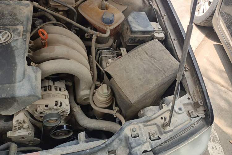 Used Volkswagen Santana Vista 2008 1.8L Manual Comfort Edition Engine Bay Left