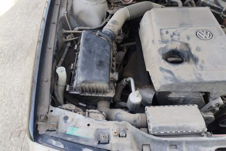 Used Volkswagen Santana Vista 2008 1.8L Manual Sishang Model Engine Bay Right