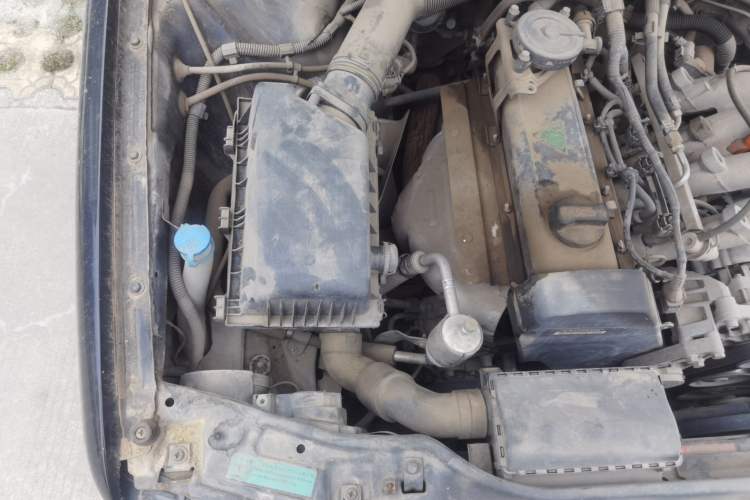Used Volkswagen Santana Vista 2008 1.8L Manual Sishang Model Engine Bay Right