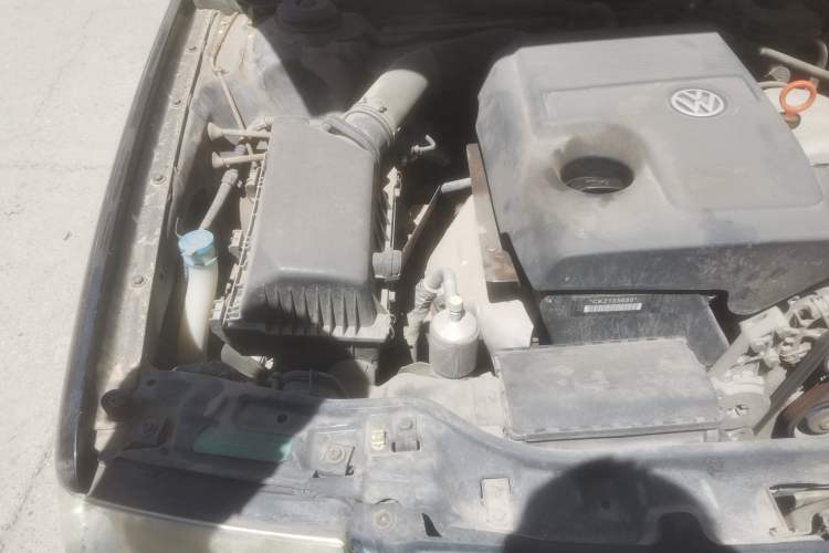 Used Volkswagen Santana Vista 2008 1.8L Manual Comfort Edition Engine Bay Right