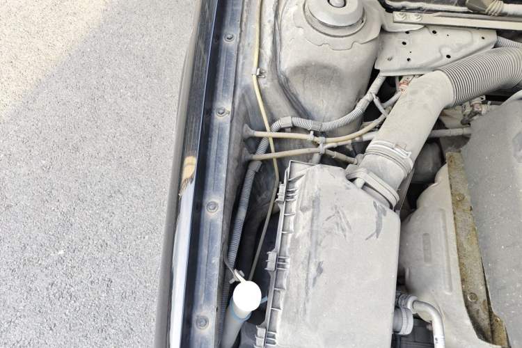 Used Volkswagen Santana Vista 2008 1.8L Manual Comfort Edition Engine Bay Right