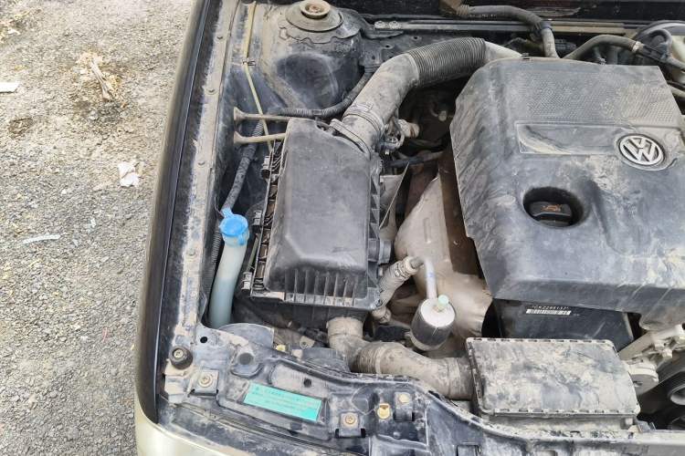 Used Volkswagen Santana Vista 2008 1.8L Manual Sishang Model Engine Bay Right