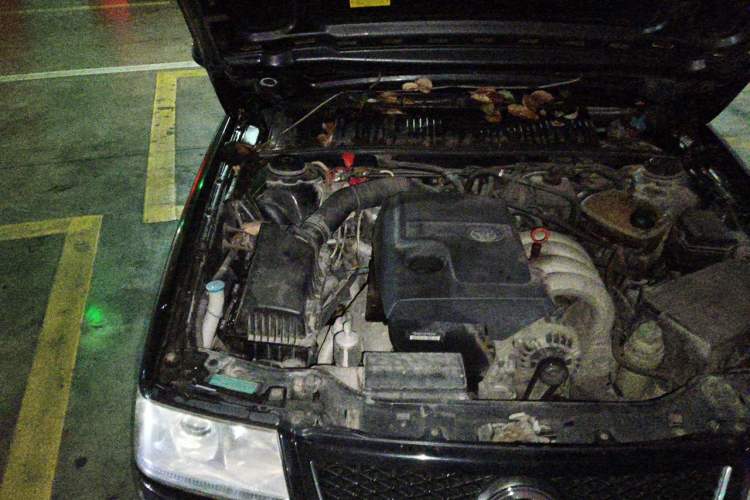 Used Volkswagen Santana Vista 2008 1.8L Manual Sishang Model Engine Bay Right