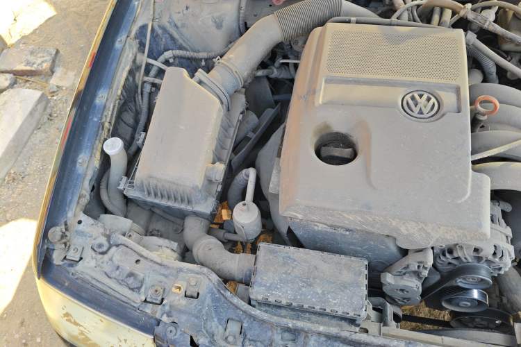 Used Volkswagen Santana Vista 2008 1.8L Manual Sishang Model Engine Bay Right