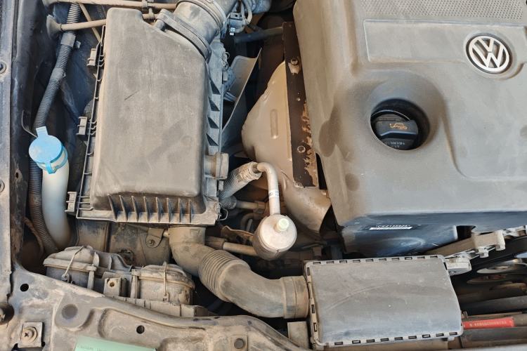 Used Volkswagen Santana Vista 2008 1.8L Manual Comfort Edition Engine Bay Right