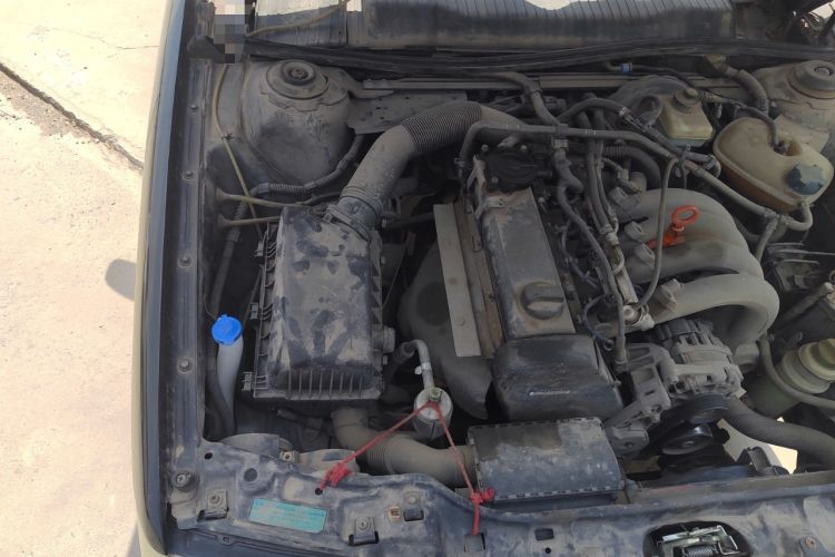 Used Volkswagen Santana Vista 2008 1.8L Manual Sishang Model Engine Bay Right