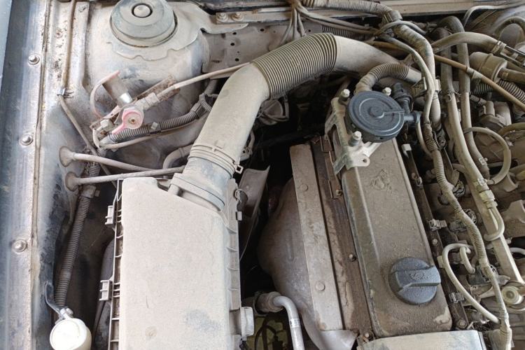 Used Volkswagen Santana Vista 2008 1.8L Manual Comfort Edition Engine Bay Right