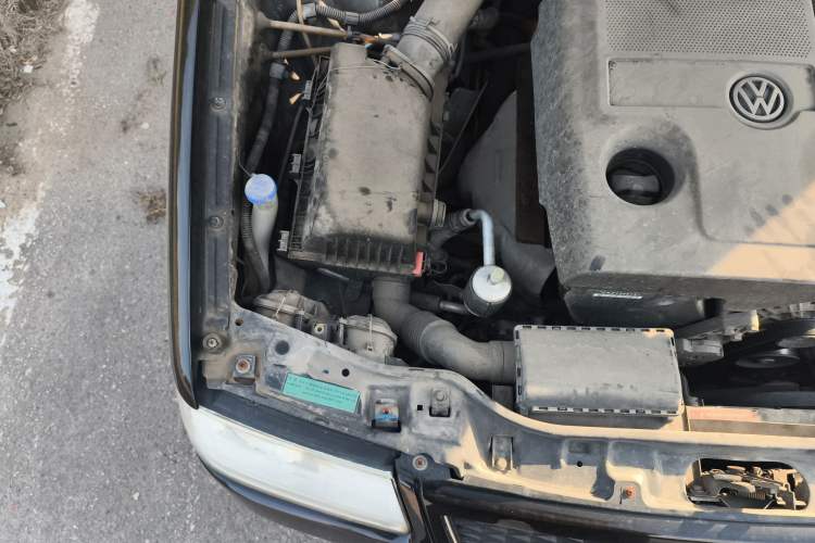 Used Volkswagen Santana Vista 2008 1.8L Manual Sishang Model Engine Bay Right
