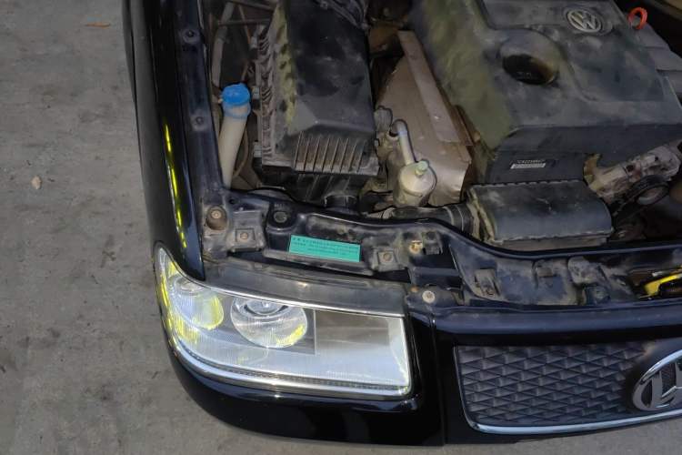 Used Volkswagen Santana Vista 2008 1.8L Manual Sishang Model Engine Bay Right