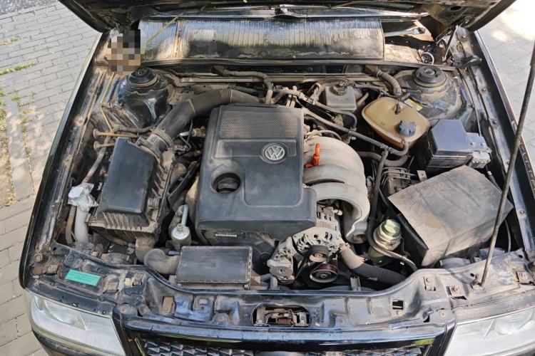 Used Volkswagen Santana Vista 2008 1.8L Manual Comfort Edition Engine Bay