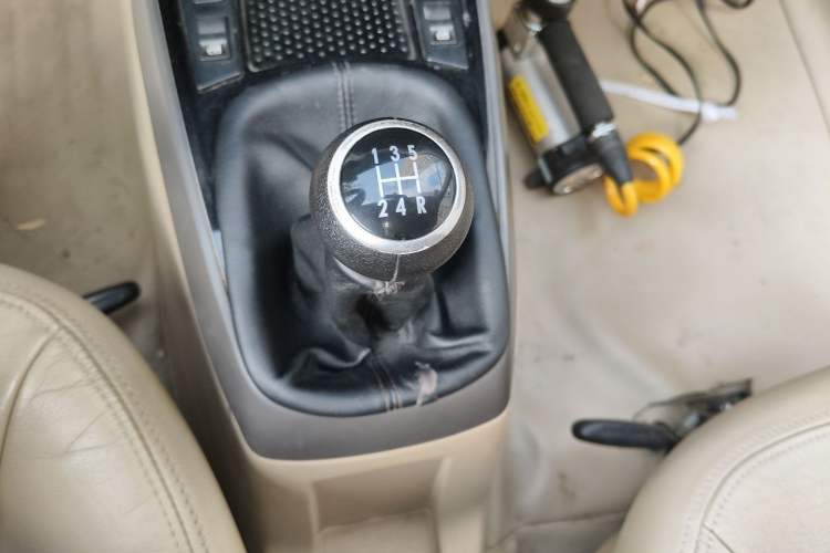 Used Volkswagen Santana Vista 2008 1.8L Manual Sishang Model Gear Lever