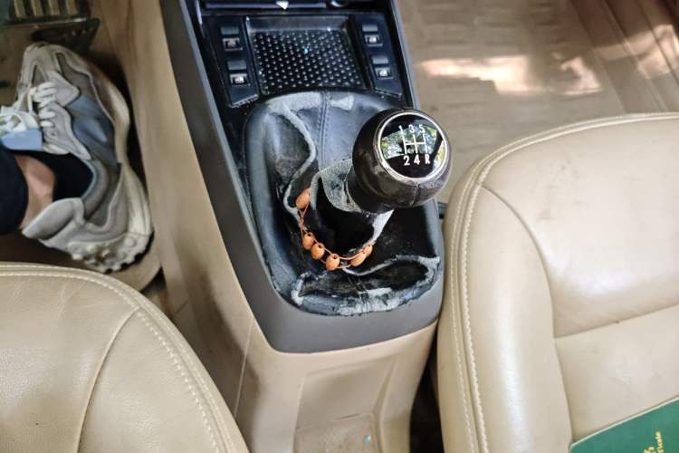 Used Volkswagen Santana Vista 2008 1.8L Manual Comfort Edition Gear Lever