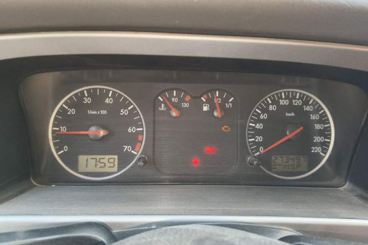 Used Volkswagen Santana Vista 2008 1.8L Manual Comfort Edition Instrument Cluster