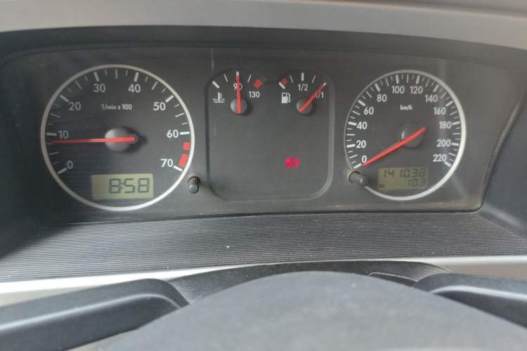 Used Volkswagen Santana Vista 2008 1.8L Manual Comfort Edition Instrument Cluster
