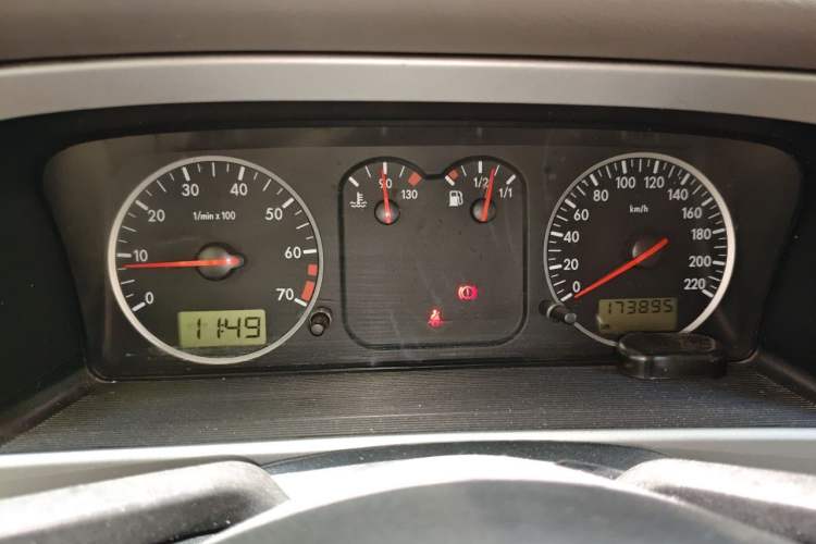 Used Volkswagen Santana Vista 2008 1.8L Manual Comfort Edition Instrument Cluster