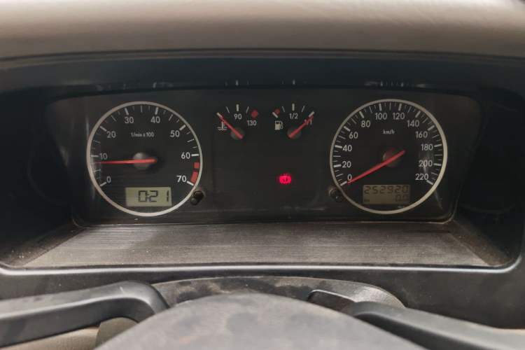 Used Volkswagen Santana Vista 2008 1.8L Manual Sishang Model Instrument Cluster