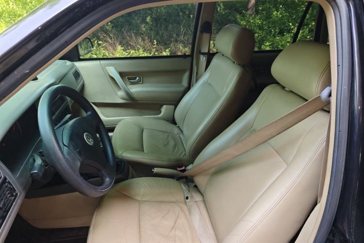 Used Volkswagen Santana Vista 2008 1.8L Manual Comfort Edition Left Front Seat