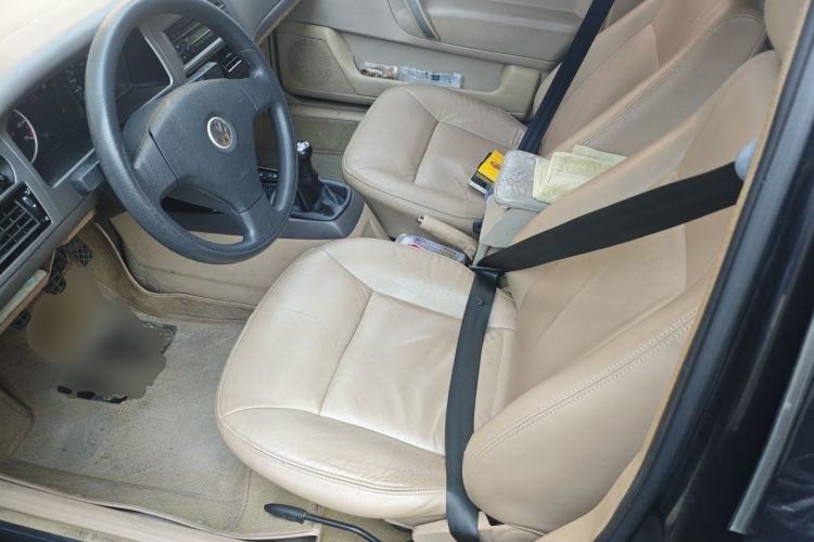 Used Volkswagen Santana Vista 2008 1.8L Manual Comfort Edition Left Front Seat