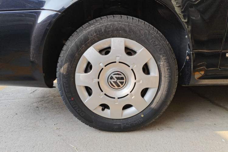 Used Volkswagen Santana Vista 2008 1.8L Manual Sishang Model Left Front Wheel Hub