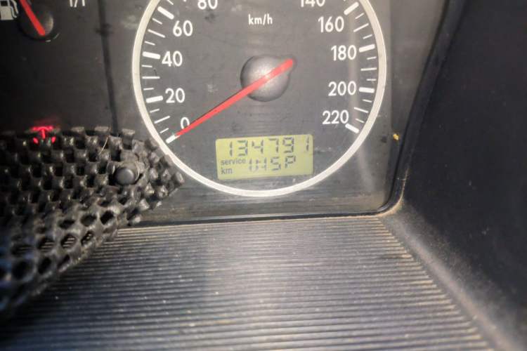 Used Volkswagen Santana Vista 2008 1.8L Manual Comfort Edition Odometer Close Up
