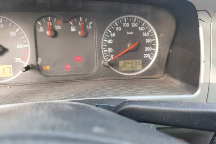 Used Volkswagen Santana Vista 2008 1.8L Manual Sishang Model Odometer Close Up
