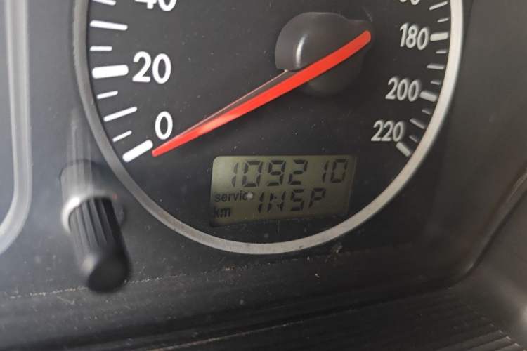 Used Volkswagen Santana Vista 2008 1.8L Manual Comfort Edition Odometer Close Up