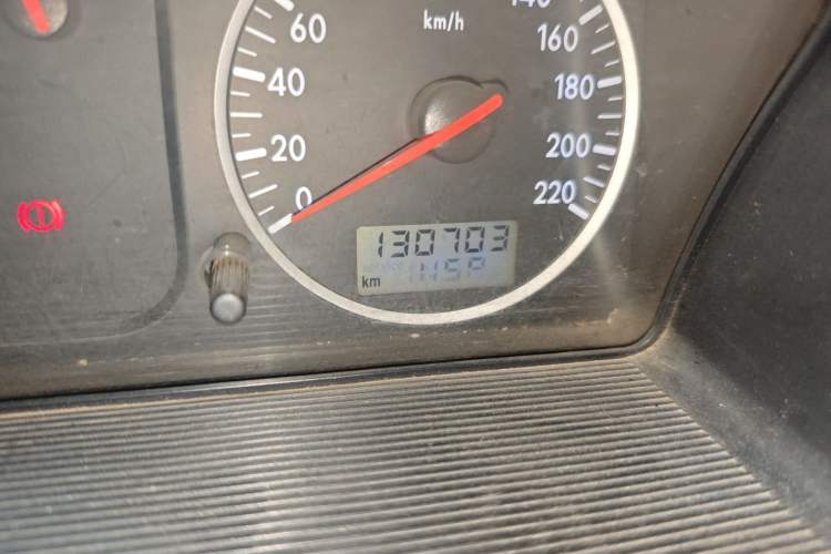 Used Volkswagen Santana Vista 2008 1.8L Manual Comfort Edition Odometer Close Up