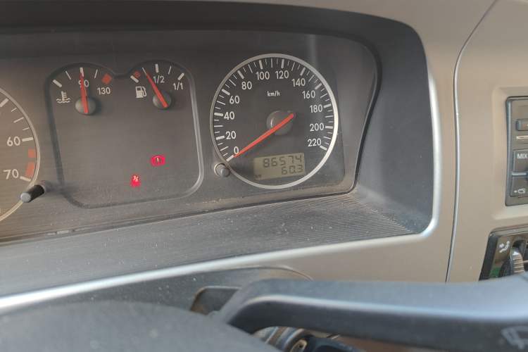 Used Volkswagen Santana Vista 2008 1.8L Manual Comfort Edition Odometer Close Up