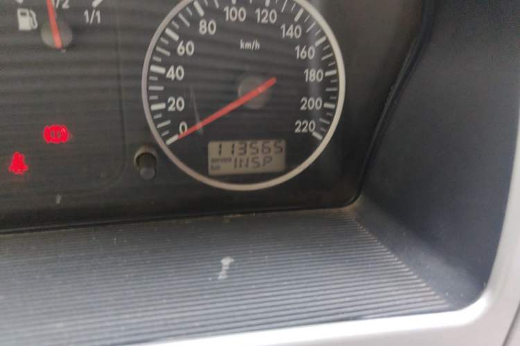 Used Volkswagen Santana Vista 2008 1.8L Manual Sishang Model Odometer Close Up