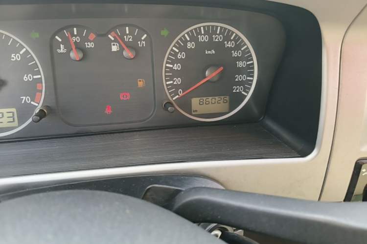 Used Volkswagen Santana Vista 2008 1.8L Manual Sishang Model Odometer Close Up